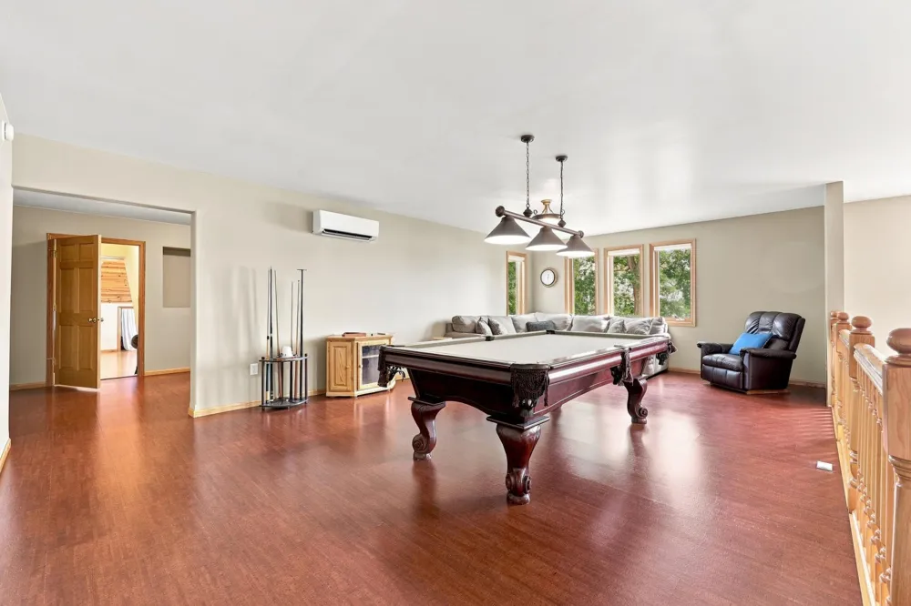 1082 W Lake Drive Detroit Lakes, MN 56501