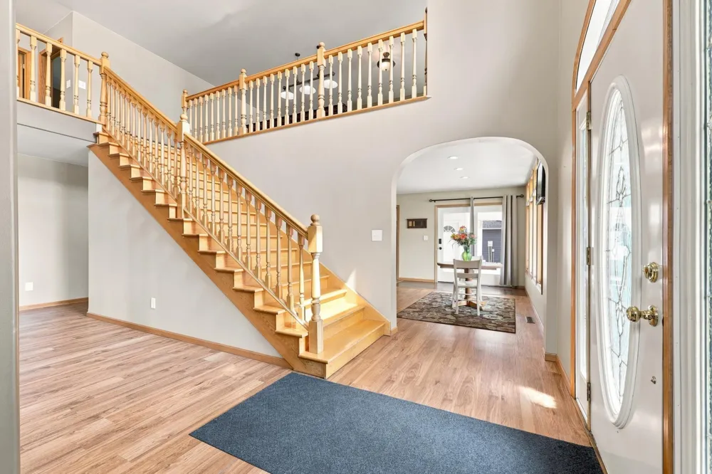 1082 W Lake Drive Detroit Lakes, MN 56501