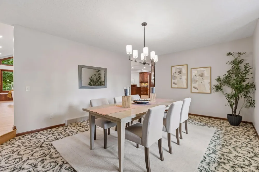 14885 Ironwood Court Eden Prairie, MN 55346