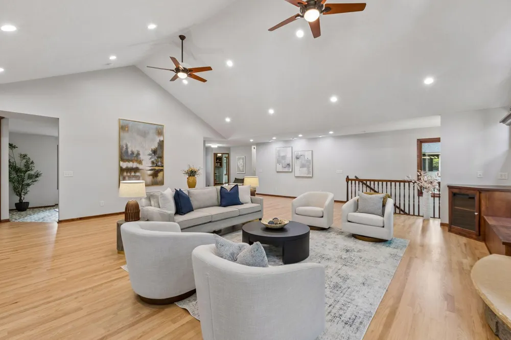 14885 Ironwood Court Eden Prairie, MN 55346