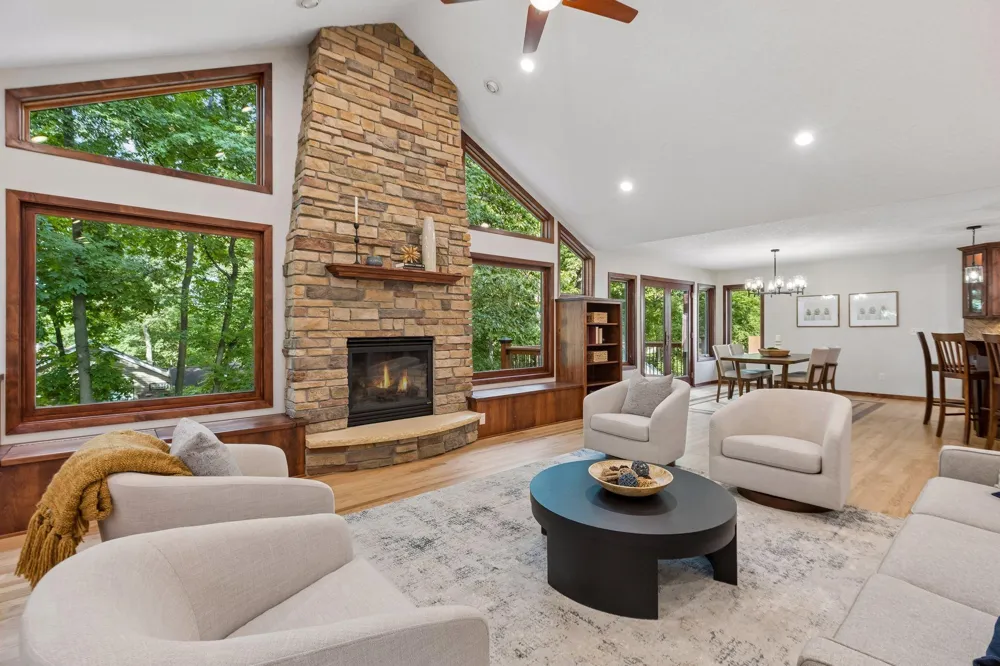 14885 Ironwood Court Eden Prairie, MN 55346