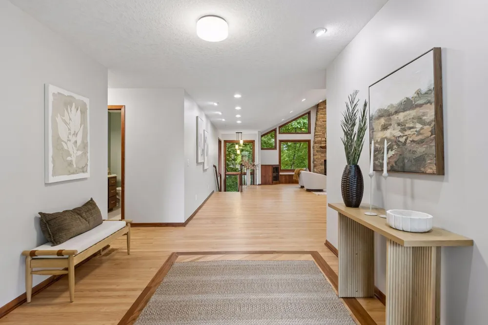 14885 Ironwood Court Eden Prairie, MN 55346