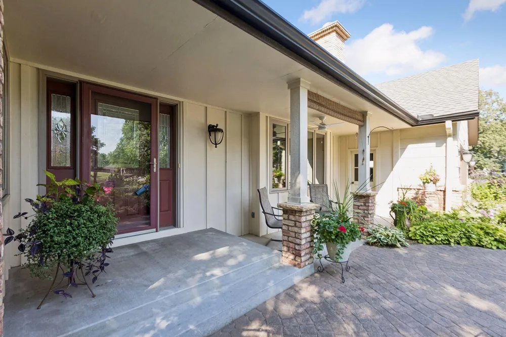 14885 Ironwood Court Eden Prairie, MN 55346