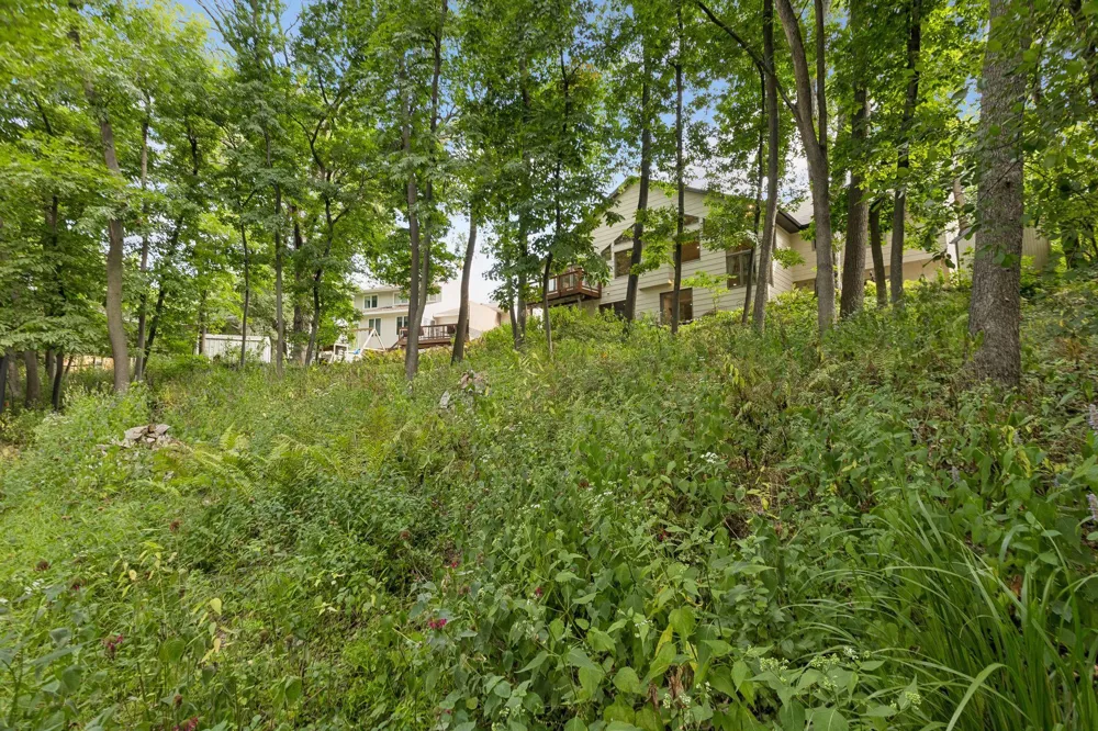 14885 Ironwood Court Eden Prairie, MN 55346