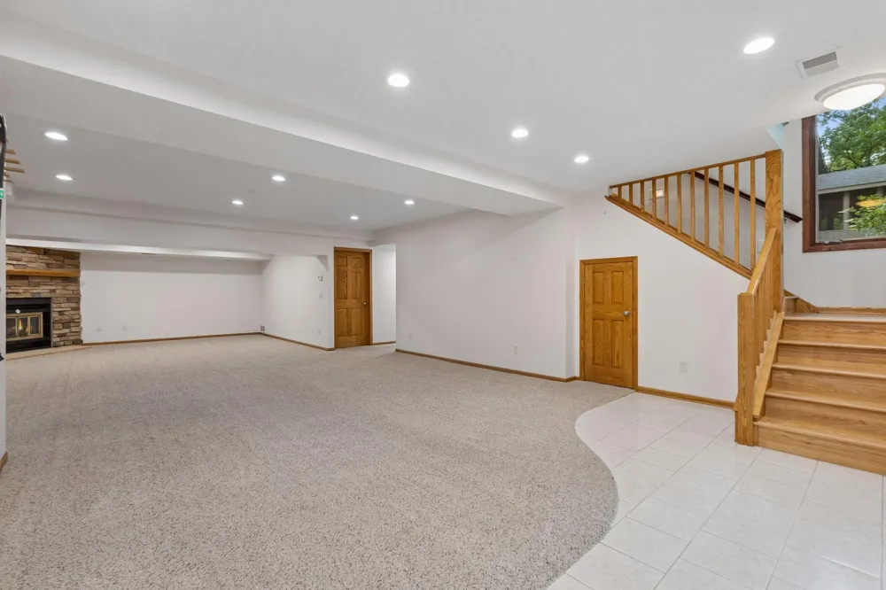 14885 Ironwood Court Eden Prairie, MN 55346