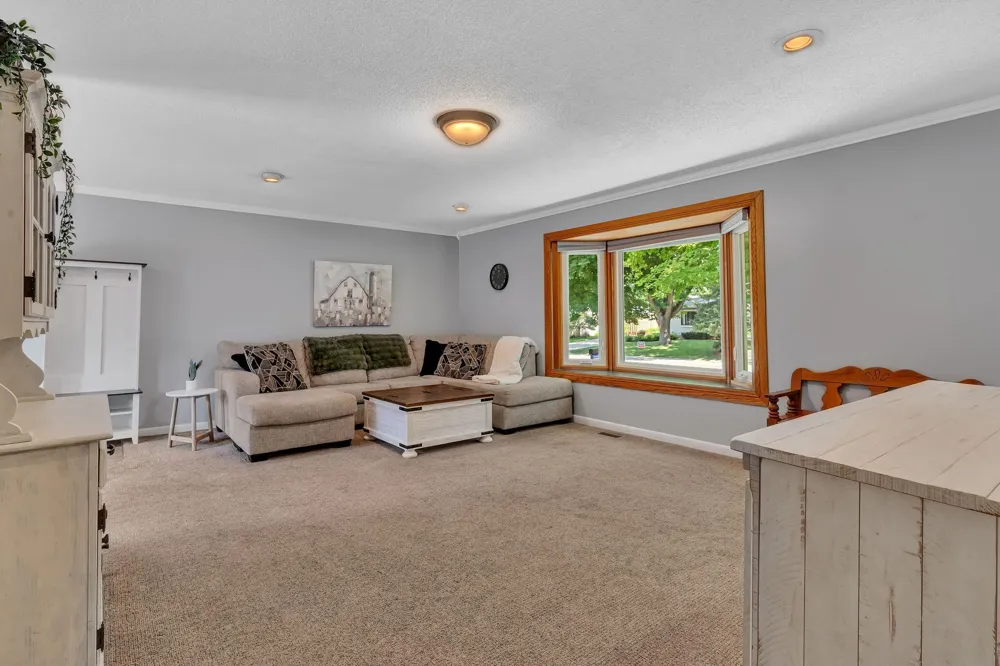 1217 27th Street NW Willmar, MN 56201