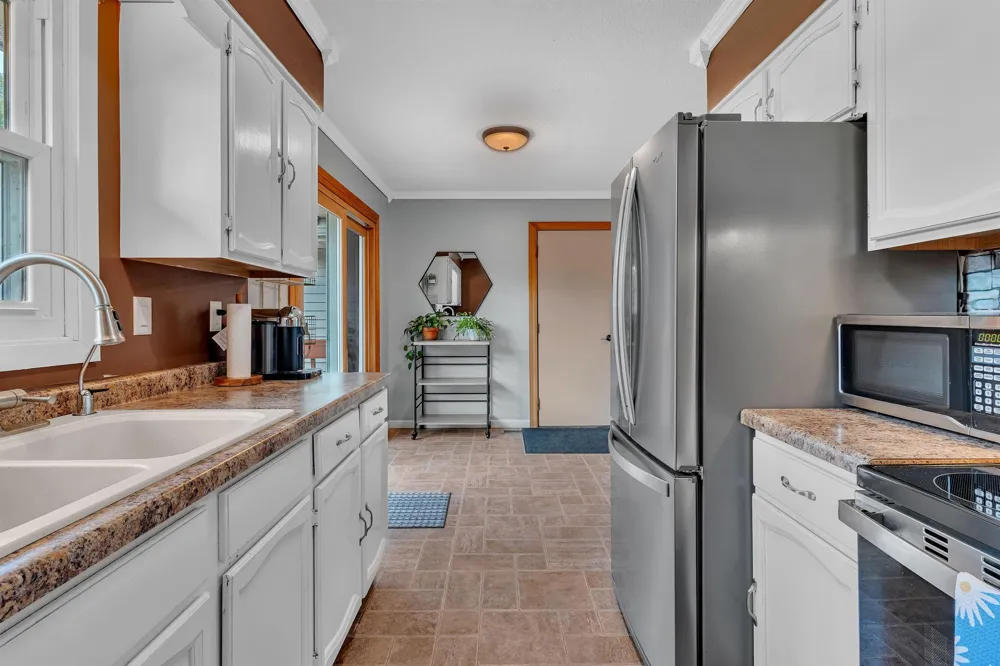 1217 27th Street NW Willmar, MN 56201
