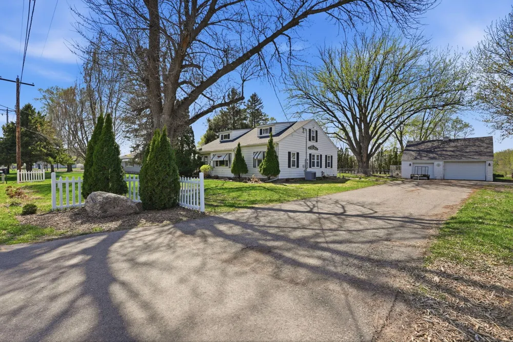 15717 Clayton Avenue E Rosemount, MN 55068