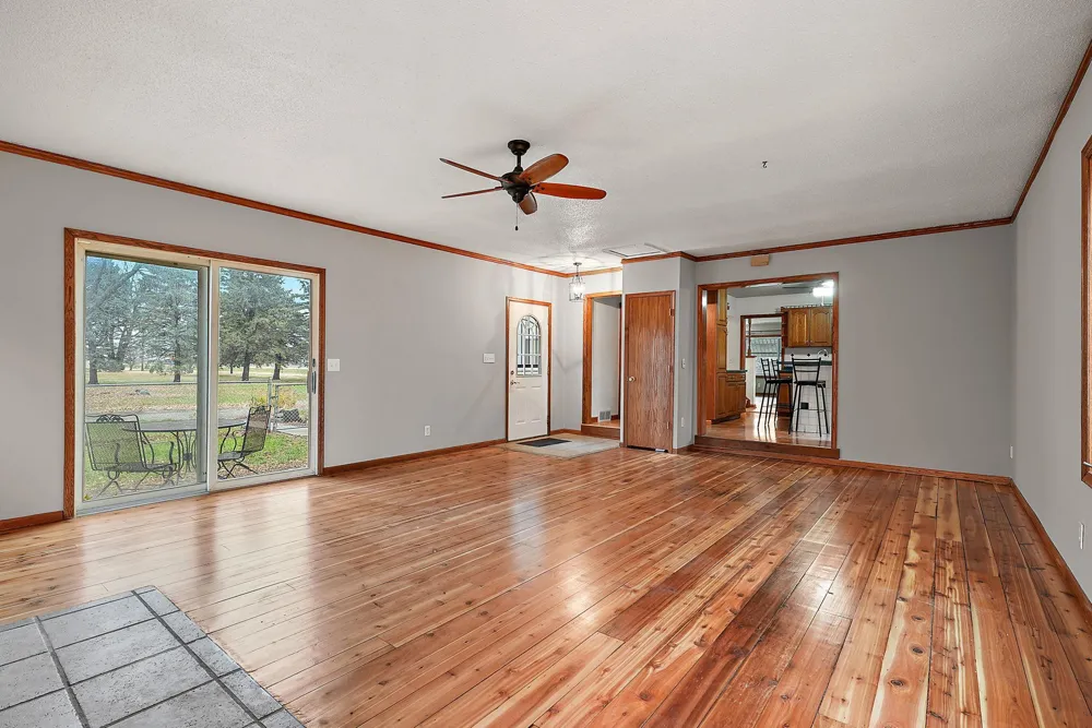 15717 Clayton Avenue E Rosemount, MN 55068