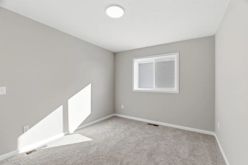10599 Goodview Avenue S Cottage Grove, MN 55016