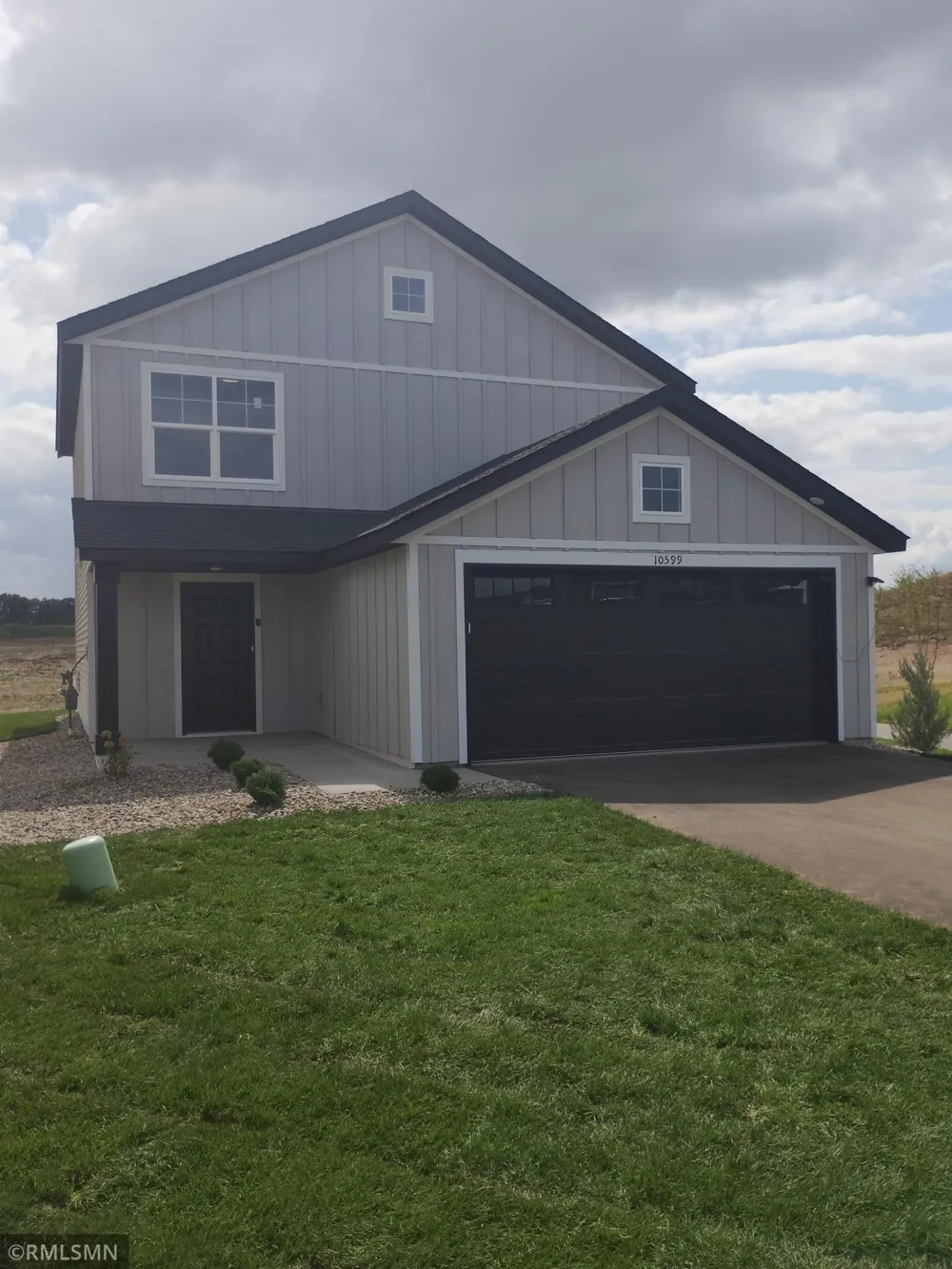 10599 Goodview Avenue S Cottage Grove, MN 55016
