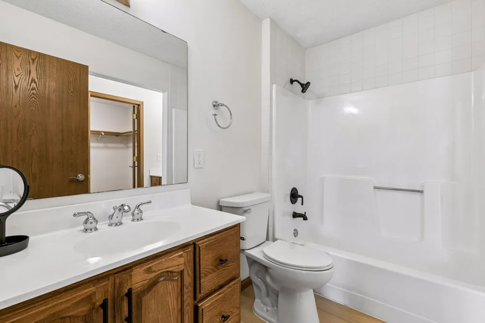 942 E Travelers Trail #58 Burnsville, MN 55337
