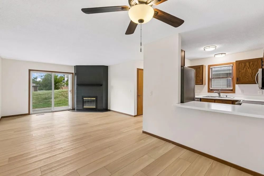 942 E Travelers Trail #58 Burnsville, MN 55337