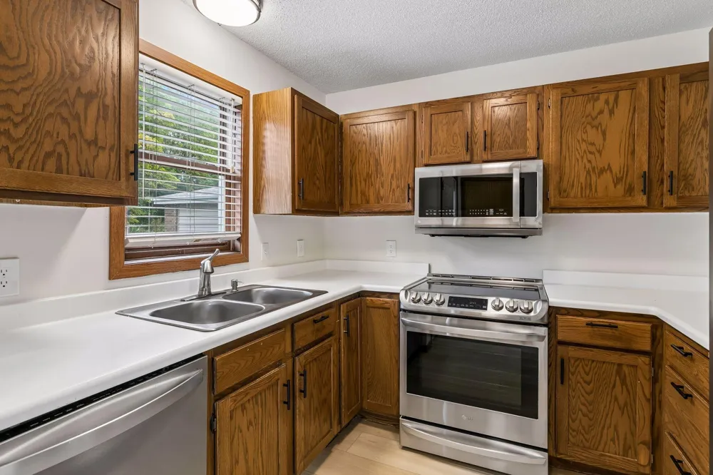 942 E Travelers Trail #58 Burnsville, MN 55337