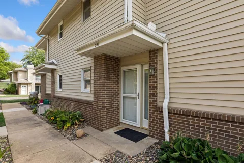 942 E Travelers Trail #58