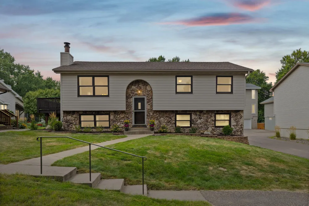 3531 Pilgrim Lane Plymouth, MN 55441