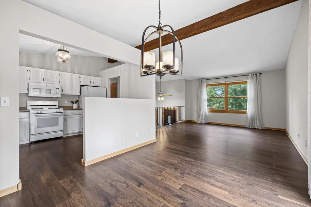 3531 Pilgrim Lane Plymouth, MN 55441