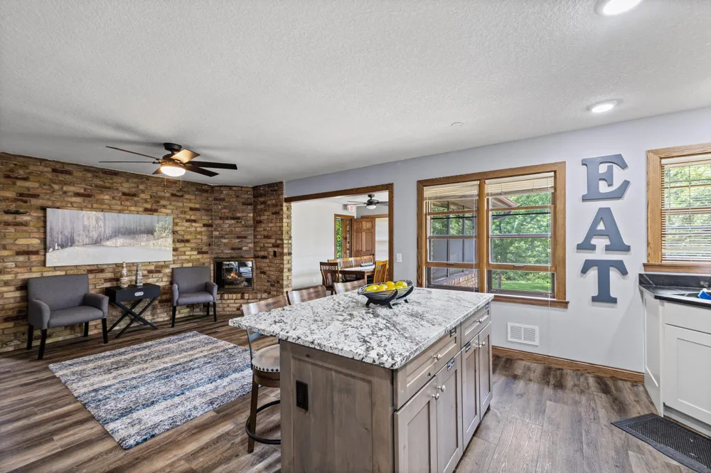 3531 Pilgrim Lane Plymouth, MN 55441