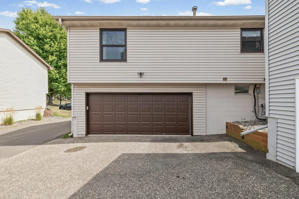 3531 Pilgrim Lane Plymouth, MN 55441