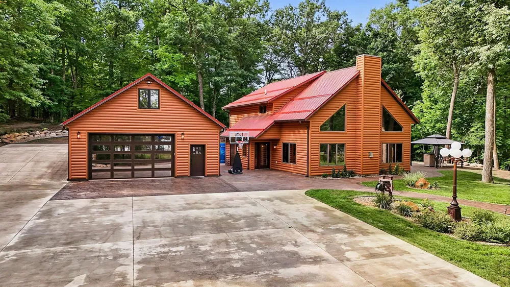 7643 Bear Road Cushing, MN 56443