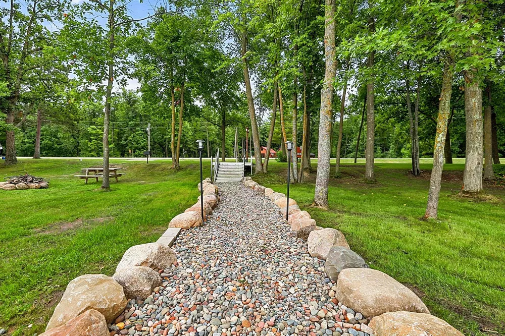 7643 Bear Road Cushing, MN 56443