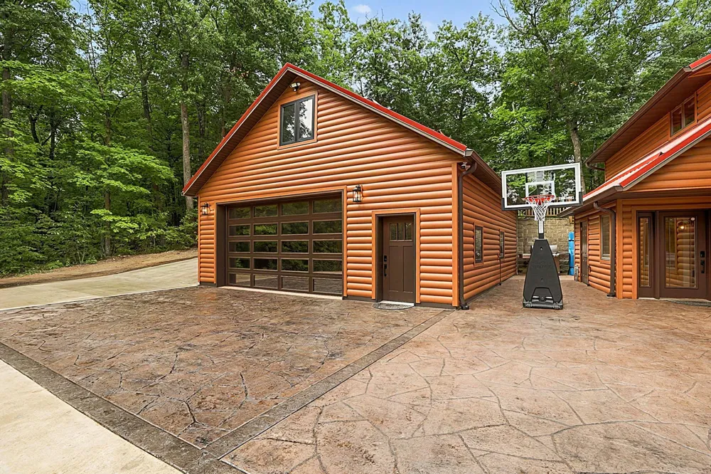 7643 Bear Road Cushing, MN 56443