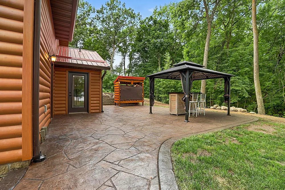 7643 Bear Road Cushing, MN 56443