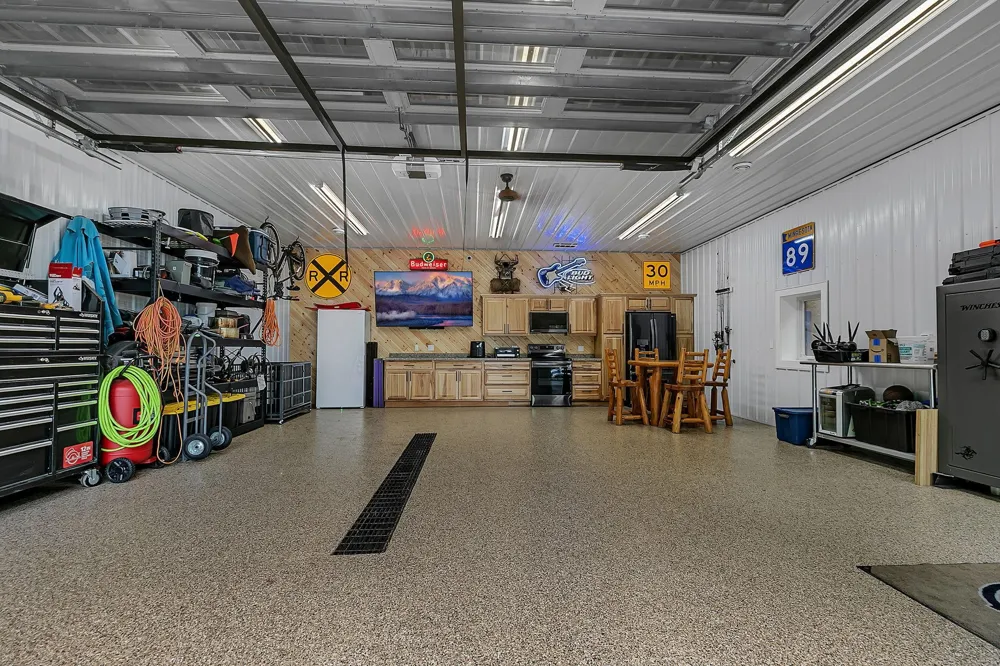 7643 Bear Road Cushing, MN 56443