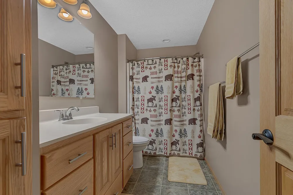 7643 Bear Road Cushing, MN 56443