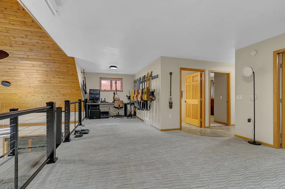 7643 Bear Road Cushing, MN 56443