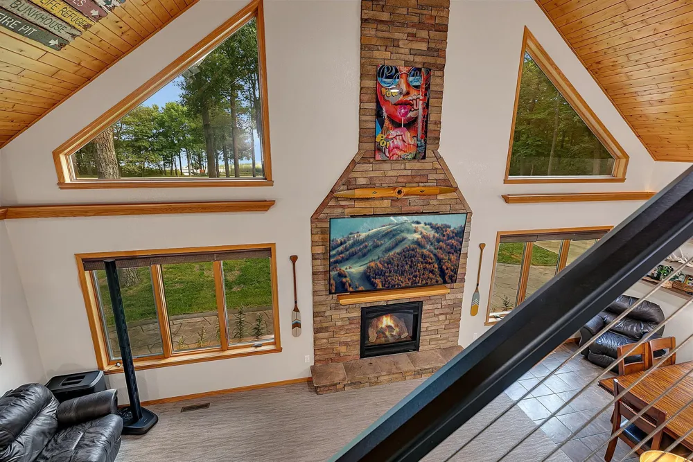 7643 Bear Road Cushing, MN 56443