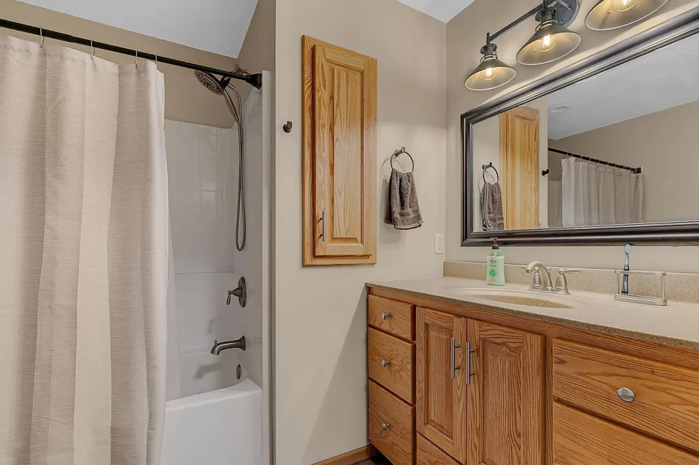 7643 Bear Road Cushing, MN 56443