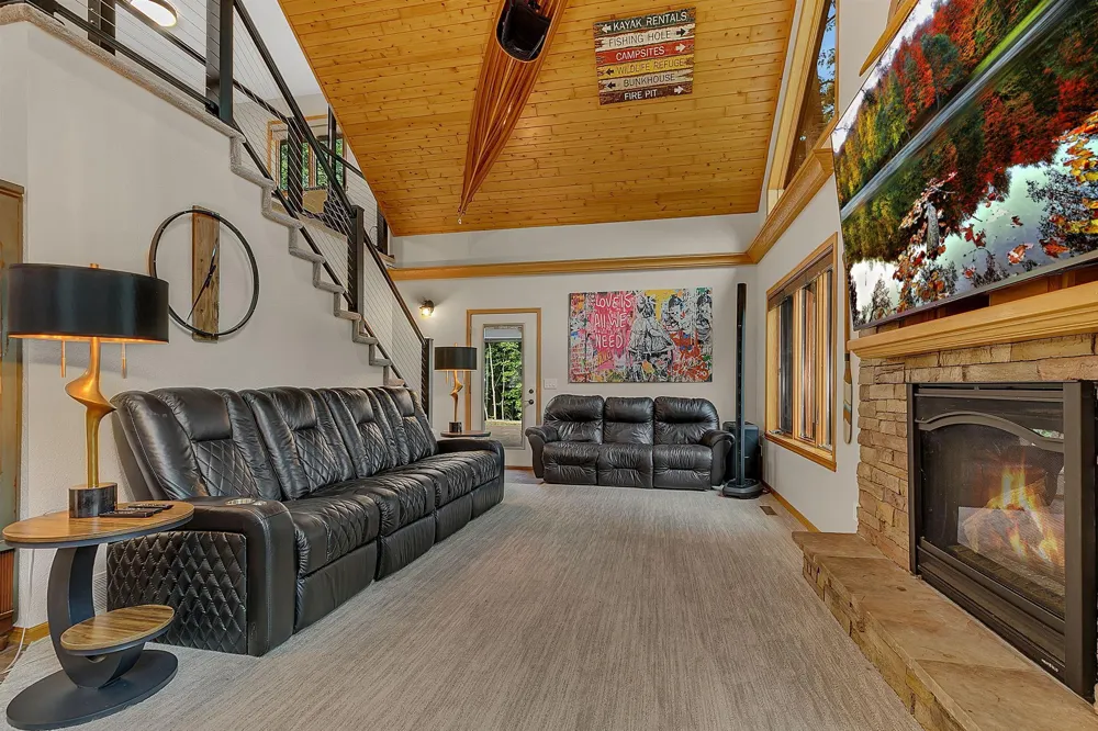 7643 Bear Road Cushing, MN 56443