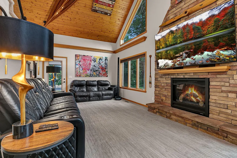 7643 Bear Road Cushing, MN 56443