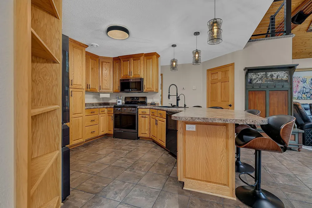 7643 Bear Road Cushing, MN 56443