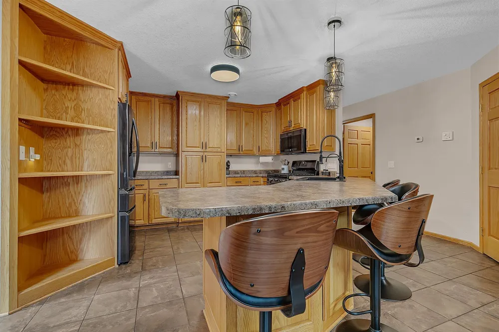 7643 Bear Road Cushing, MN 56443