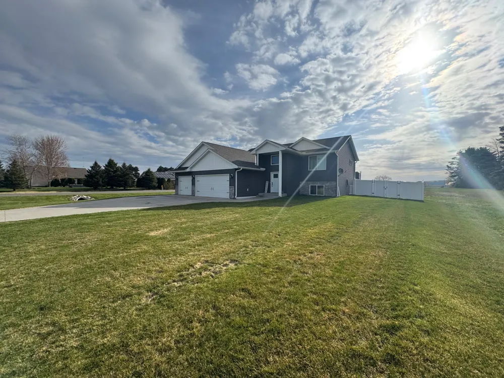 17632 Grace Lane Little Falls, MN 56345