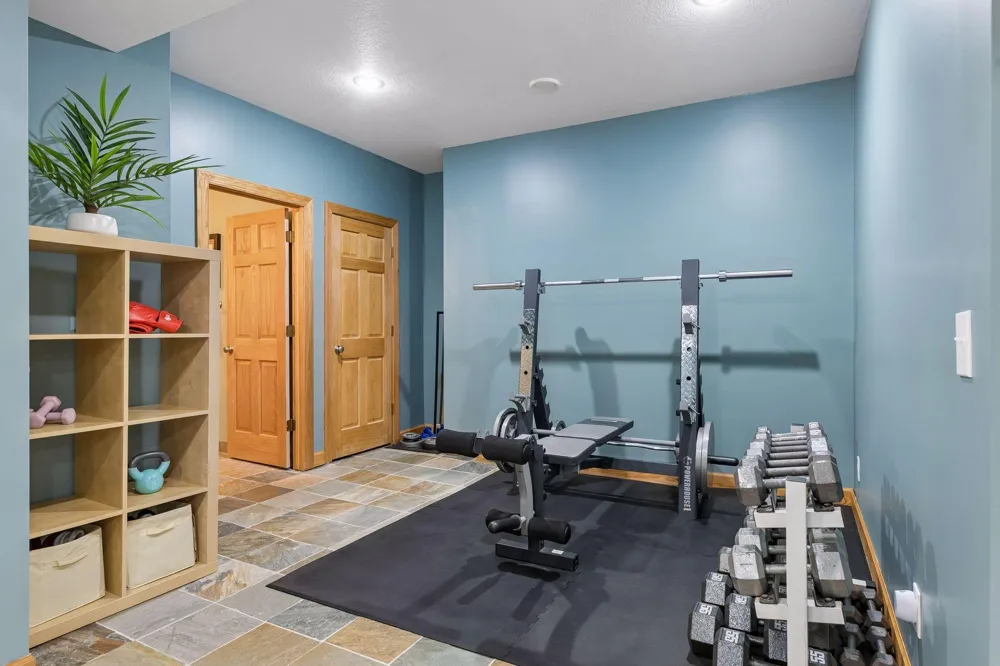 8053 Enclave Bay Woodbury, MN 55125