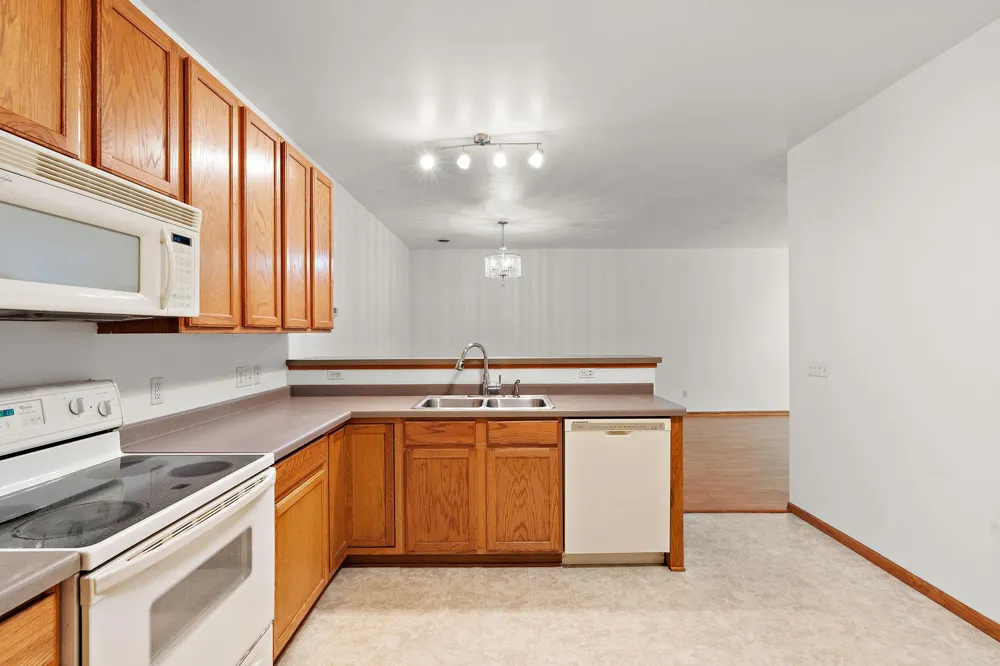 18034 69th Place Maple Grove, MN 55311