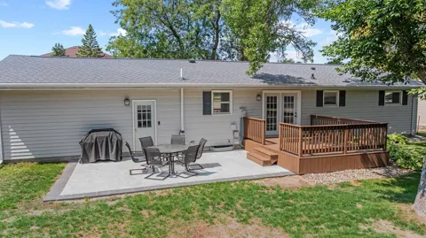 807 Hackberry Drive