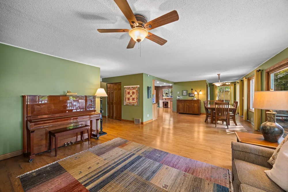 28094 Yak Street NW Zimmerman, MN 55398