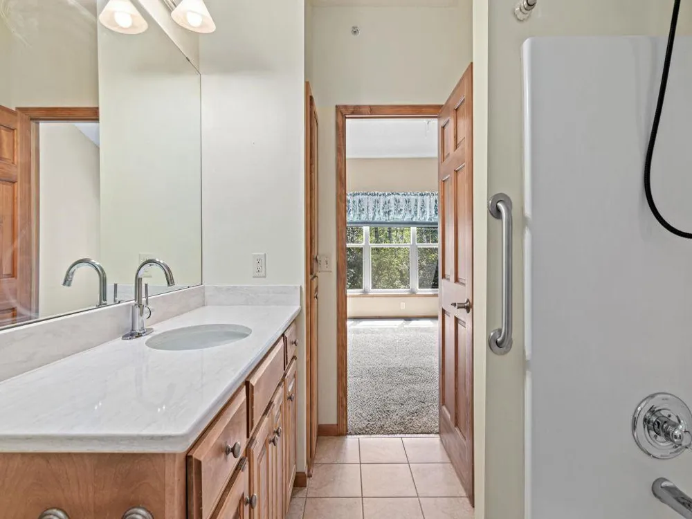 198 Thompson Avenue E West Saint Paul, MN 55118