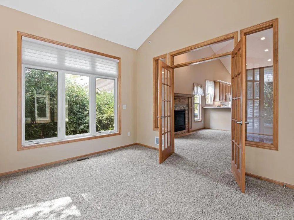 198 Thompson Avenue E West Saint Paul, MN 55118