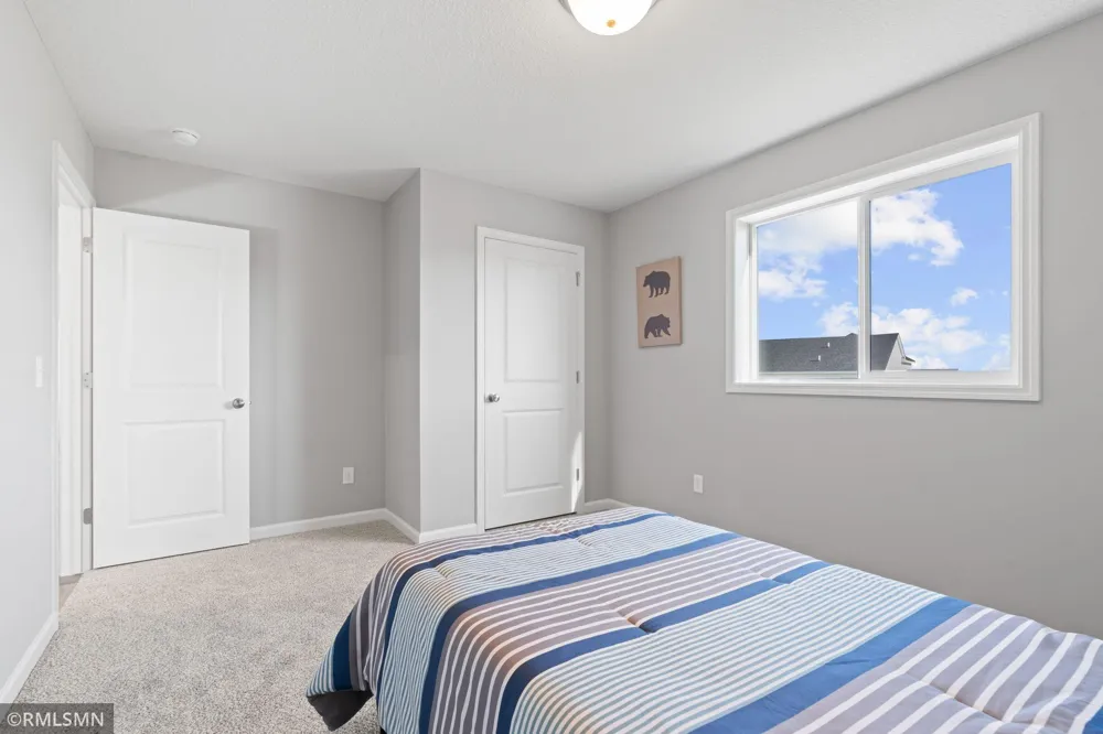 10832 165th Avenue NW Elk River, MN 55330