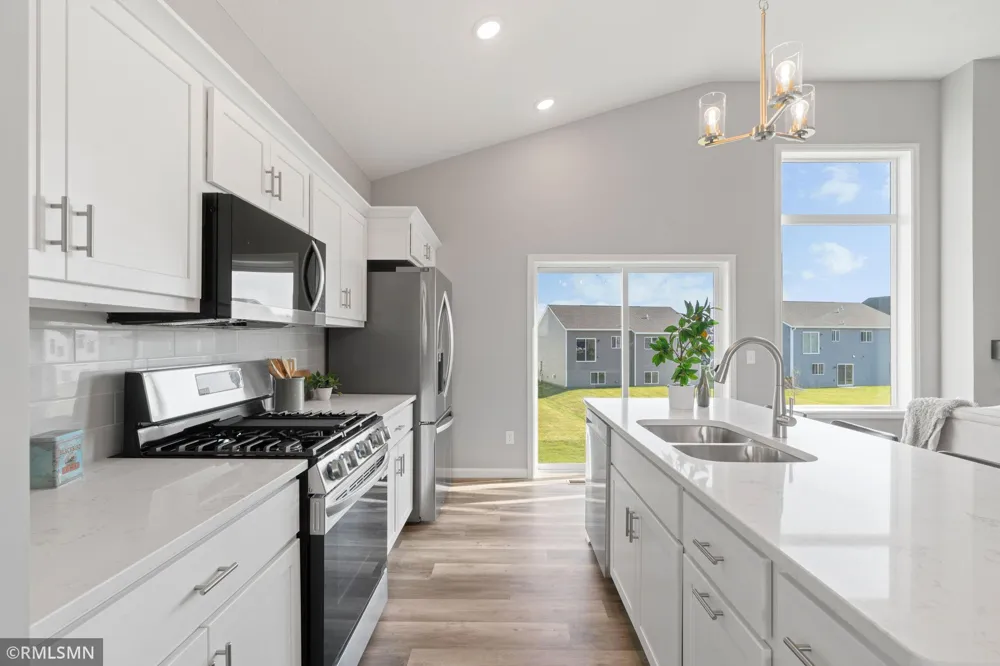 10832 165th Avenue NW Elk River, MN 55330