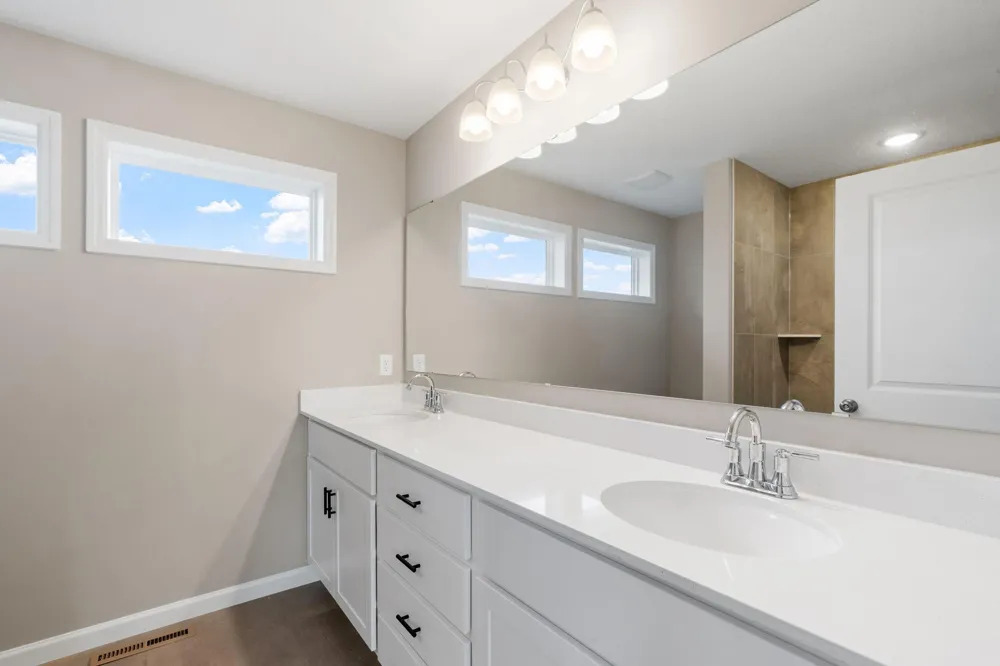 10824 165th Avenue NW Elk River, MN 55330