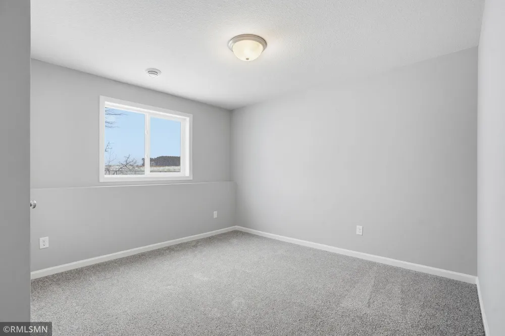 10816 165th Avenue NW Elk River, MN 55330