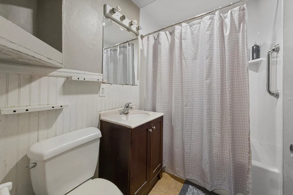 74 S Cordova Avenue Le Center, MN 56057