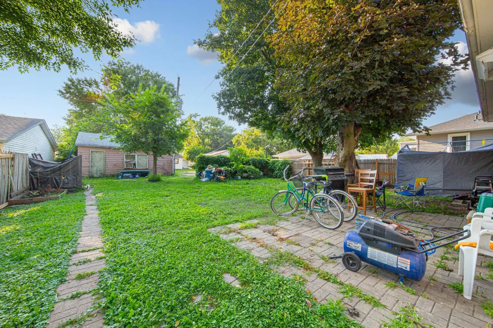 74 S Cordova Avenue Le Center, MN 56057