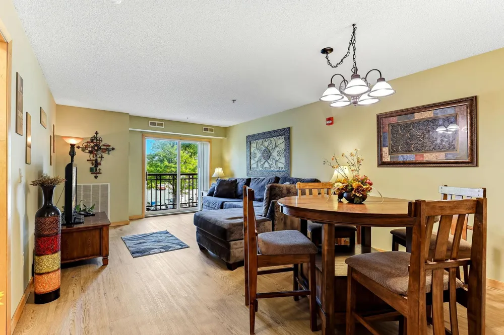 4845 W 123rd Street #201 Savage, MN 55378